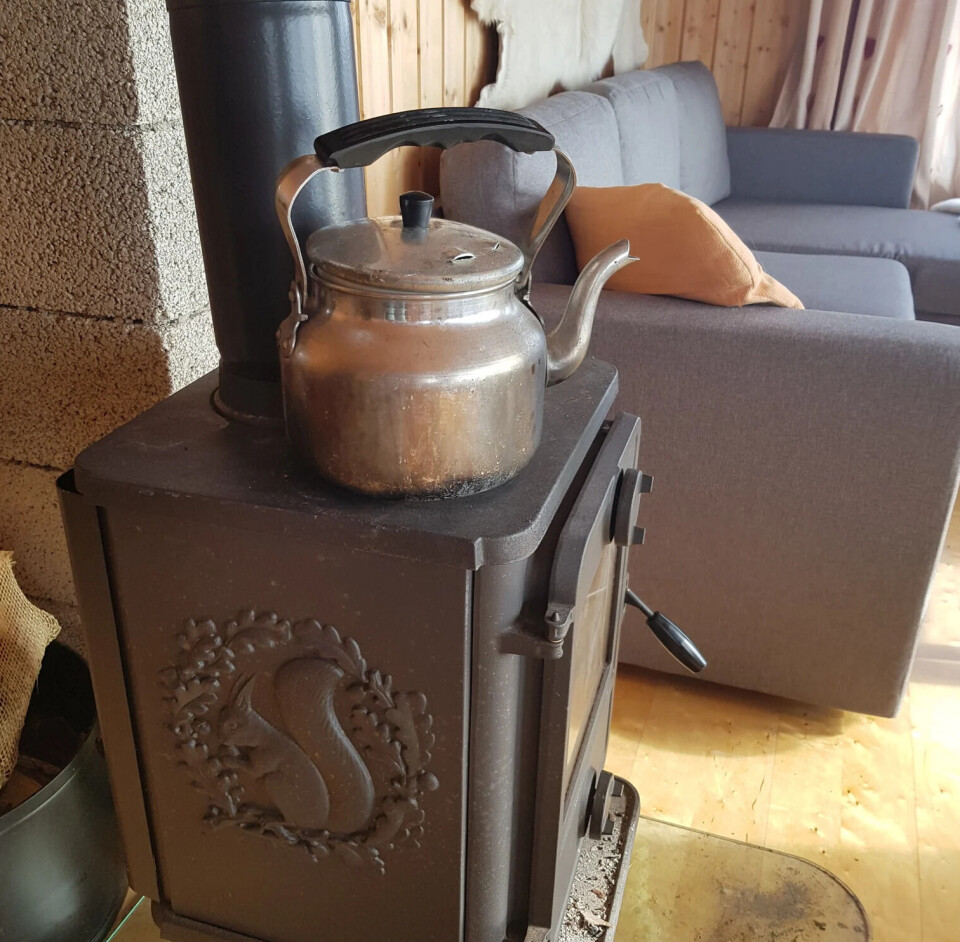 Vedovnen holder deg varm.