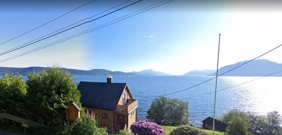 Bo tett på havet på Hjelvikhytta.