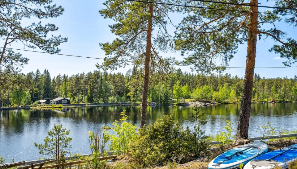 Båt og kano følger med hytta når du leier den.
