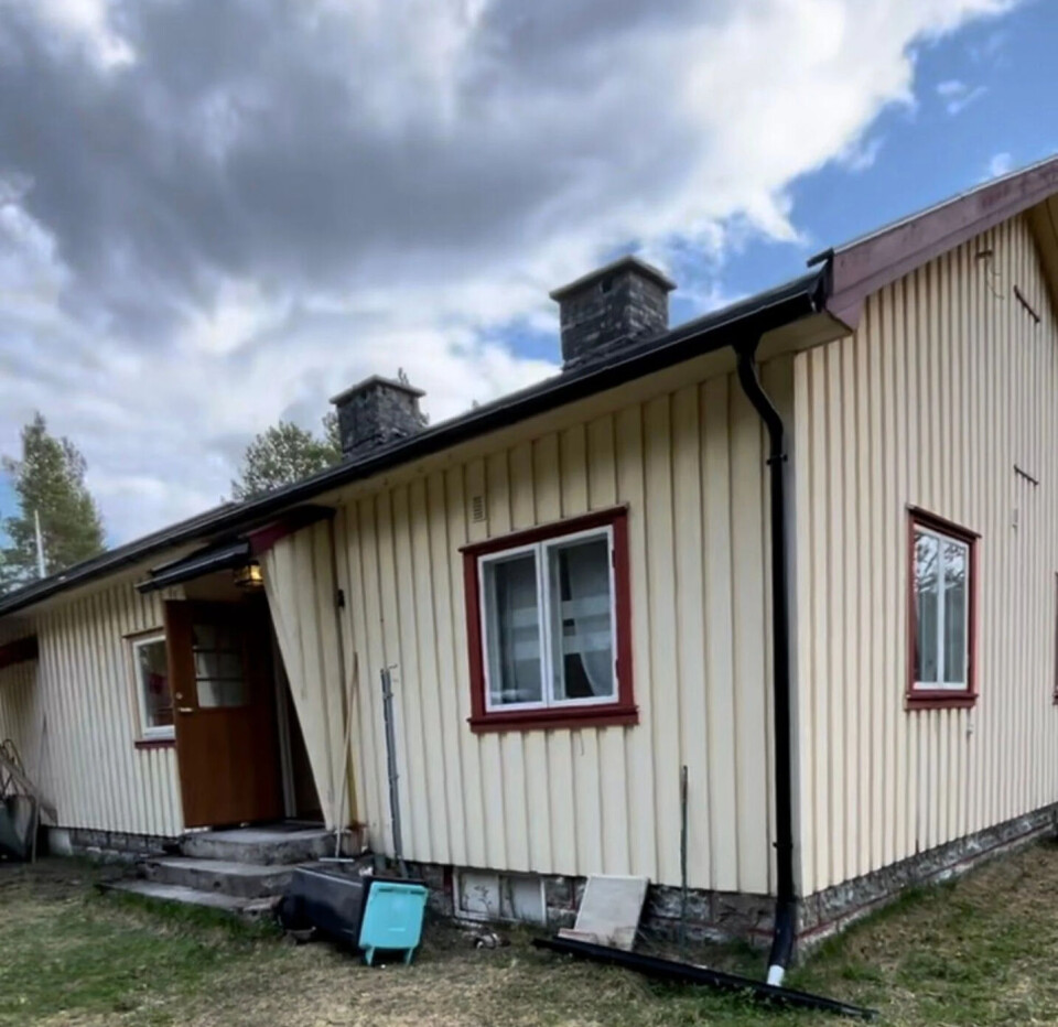 Hytta har tre soverom og åtte sengeplasser.