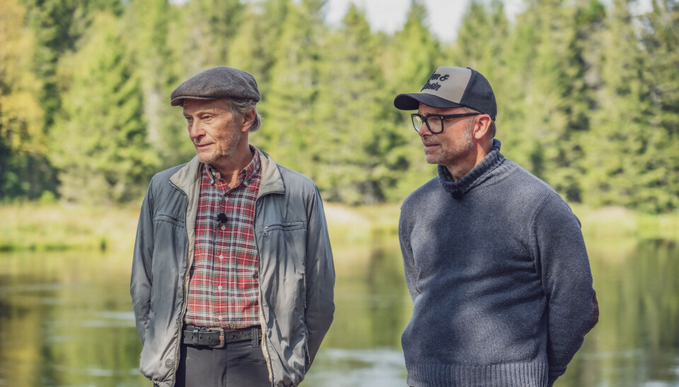 Lars Nilssen (t.v) og Lars Lenth har i flere tiår underholdt, informert og inspirert norske sportsfiskere. Nå er de aktuelle som dommere i realitykonkurransen Fiskekrigen på VGTV.