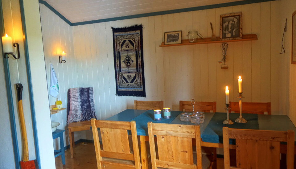 Hytta har alt du trenger for å nyte gode måltider.