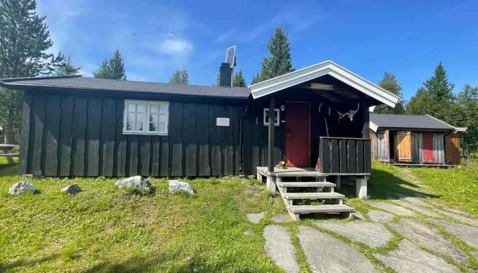 Hytta er på 35m2 og har fire sengeplasser.
