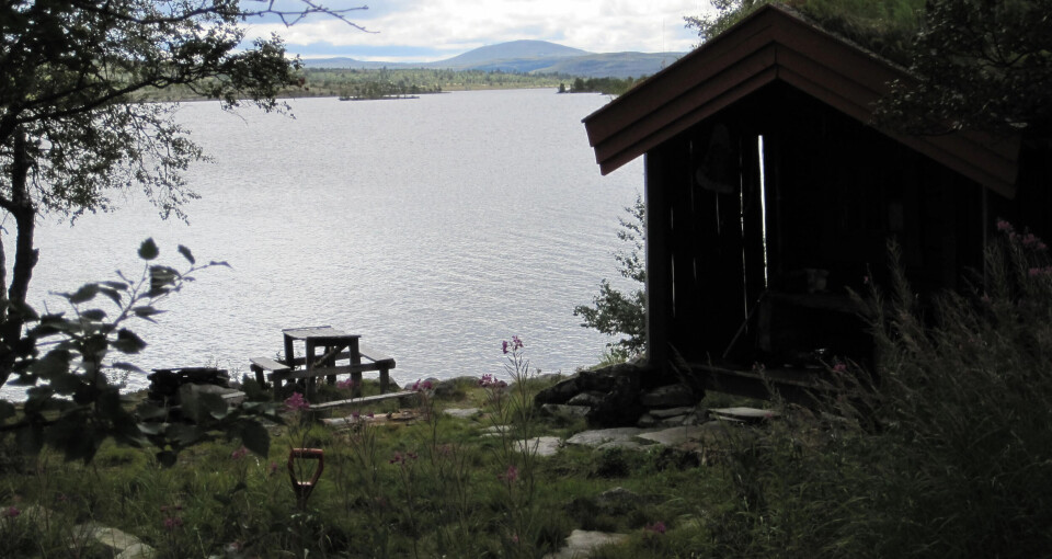 Bua har god utsikt over Flensjøen.