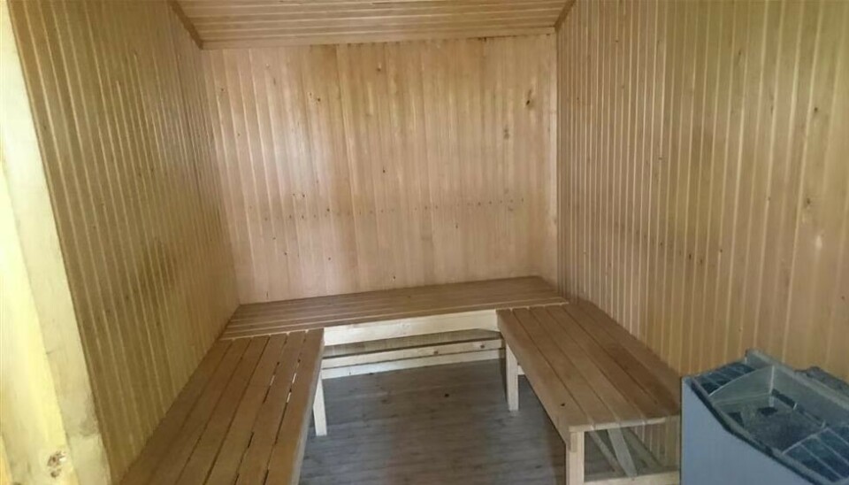Både badstue og badestamp på Enderudhytta.